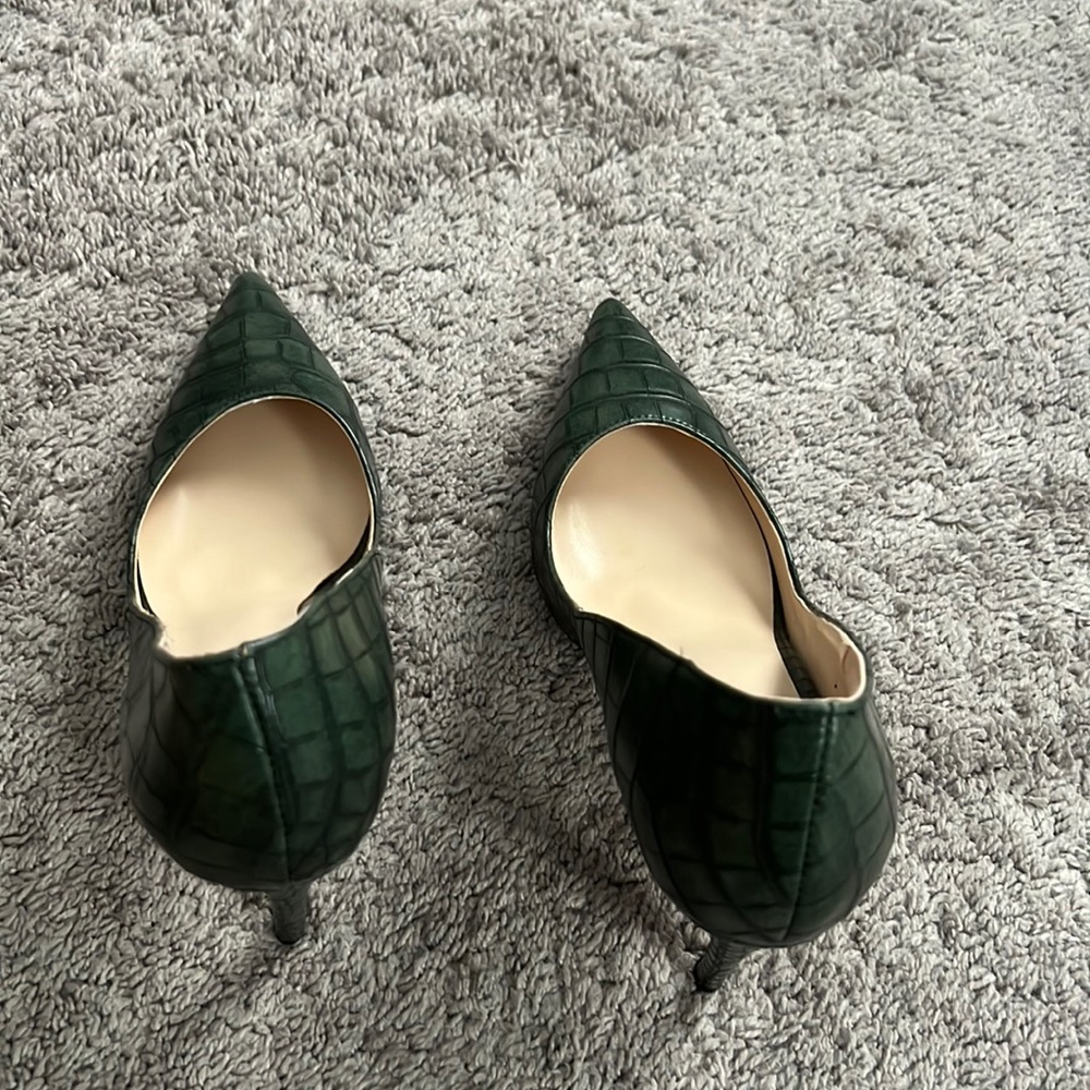 Dark Green Crocodile Wear Heels